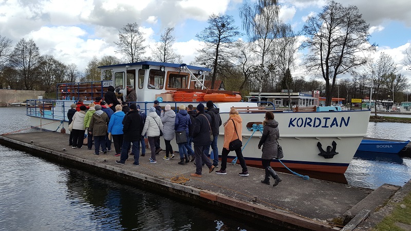 098a. Rejs po jeziorze Kisajno